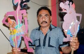 Dalang Legendaris H. Lalu Nasib Tutup Usia, NTB Kehilangan Maestro Wayang Sasak BERITA WUKONG778 MUSIC