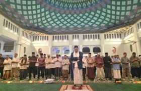 Ribuan Jamaah Ikuti Shalat Ghaib untuk Affan Kurniawan di Al-Akbar BERITA WUKONG778 MUSIC