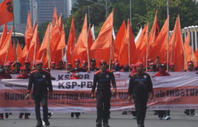 Demo Buruh di DPR, Said Iqbal Tagih Janji Prabowo soal Outsourcing dan Upah Minimum BERITA WUKONG778 MUSIC