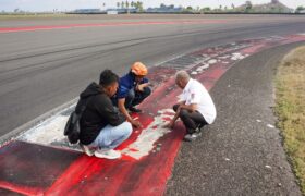 Jelang MotoGP, Lintasan Sirkuit Mandalika Dicat Ulang BERITA WUKONG778 MUSIC