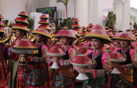 Spektakuler, 210 Penari Kolosal NTB Pukau Istana Merdeka BERITA WUKONG778 MUSIC