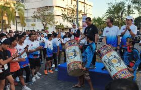 Kampanyekan Transaksi Non-Tunai, Ribuan Peserta Ramaikan QRIS Fun Run 2025 BERITA WUKONG778 MUSIC