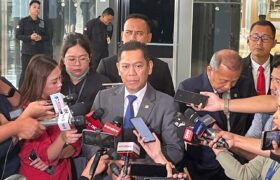 DPR RI Bahas Pembentukan Kementerian Haji dan Umrah, DIM RUU Sudah Diterima BERITA WUKONG778 MUSIC