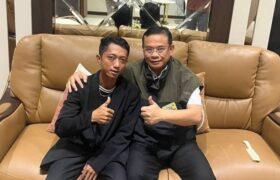 Foto Bupati Sudewo dan Husein Viral, Demo 25/8 Resmi Batal? BERITA WUKONG778 MUSIC