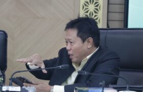Revisi UU Pemda, DPR Minta Kewenangan Mengawasi Langsung Kepala Daerah BERITA WUKONG778 MUSIC