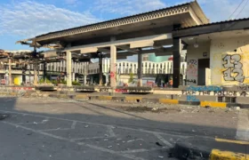 Tujuh Halte Transjakarta Dibakar saat Aksi Unjuk Rasa di Jakarta BERITA WUKONG778 MUSIC
