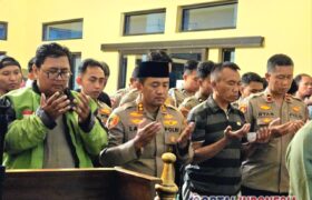 Solidaritas Driver Ojol Probolinggo, Doa Bersama & Lilin Duka untuk Affan Kurniawan BERITA WUKONG778 MUSIC