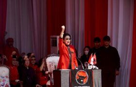 Megawati Ingatkan Kader Jangan Sok Tinggi dari Rakyat BERITA WUKONG778 MUSIC