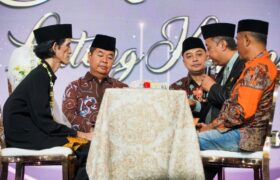 286 Pasangan Ikuti Isbat Nikah Massal di Kota Surabaya BERITA WUKONG778 MUSIC