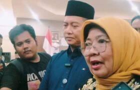 Seluruh Dokumen-Aset DPRD NTB Habis Terbakar dan Dijarah BERITA WUKONG778 MUSIC