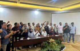 76 Ribu Ton Gula Tak Terserap, Petani Jatim Tagih Janji Pemerintah Beli Lewat Danantara BERITA WUKONG778 MUSIC