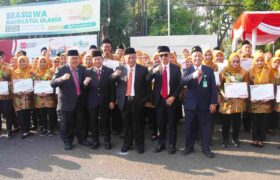Yayasan Rumah Sakit Islam Surabaya Bagi-Bagi Emas kepada Karyawan di Momen Hari Kemerdekaan BERITA WUKONG778 MUSIC