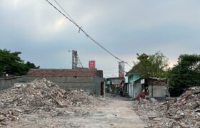 Pemkot Surabaya Targetkan Pembongkaran Kampung Taman Pelangi Tuntas Pekan Ini BERITA WUKONG778 MUSIC