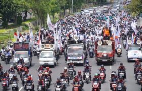 Jalan Frontage Ahmad Yani Ditutup Imbas Demo, Pengendara Menuju Dalam Kota Dialihkan BERITA WUKONG778 MUSIC