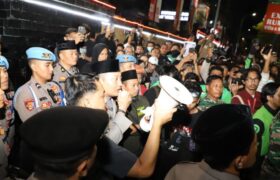Yakinkan Pelaku Penabrakan Ojol Diproses Hukum, Kapolresta Malang Kota Temui Pendemo BERITA WUKONG778 MUSIC