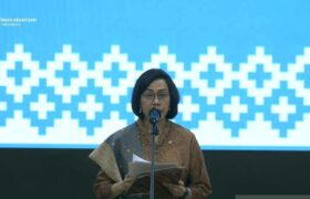 Minggu Dini Hari, Massa Menyerbu Rumah Sri Mulyani Menkeu BERITA WUKONG778 MUSIC