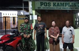 Serda Luluk Babinsa Pati Wetan Ikut Awasi Pos Siskamling, Dorong Kepedulian Warga terhadap Keamanan Lingkungan BERITA WUKONG778 MUSIC