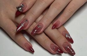 Tren Gaya Nail Art Buat Kuku Tampak Lebih Cantik dan Stylish BERITA WUKONG778 MUSIC