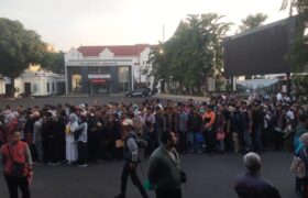 Antrean Pengurusan SKCK di Polrestabes Membludak, Warga Bisa Urus di Polsek hingga Siola BERITA WUKONG778 MUSIC