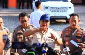 Polisi Terluka Saat Ricuh Akan Dapat Kenaikan Pangkat Luar Biasa BERITA WUKONG778 MUSIC