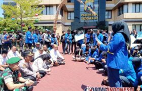 PMII Sidoarjo Gelar Aksi Damai, Tuntut Evaluasi Aparat dan Desak RUU Perampasan Aset BERITA WUKONG778 MUSIC