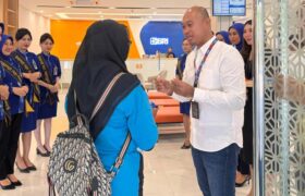 Peringati HPN 2025, Direksi dan Pimcab BO BRI Mataram Sapa Langsung Nasabah BERITA WUKONG778 MUSIC
