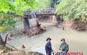 Kodim 0701/Banyumas Gelar Karya Bakti Bersih Sungai Bener BERITA WUKONG778 MUSIC