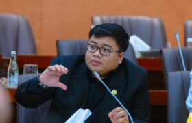 DPR Sambut Baik Menkeu yang Tarik Dana Rp200 Triliun dari BI BERITA WUKONG778 MUSIC
