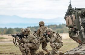 Bloomberg: UE Perlu Rp15.000 Triliun untuk Gantikan Kapabilitas Militer AS di Eropa BERITA WUKONG778 MUSIC