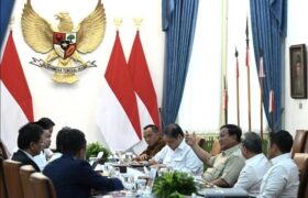 Seskab Teddy beberkan strategi cepat serap jutaan pekerja BERITA WUKONG778 MUSIC