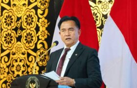 Yusril Tekankan Pentingnya Tim Independen untuk Ungkap Penyebab Kerusuhan Agustus BERITA WUKONG778 MUSIC