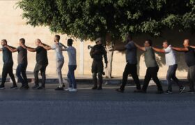 Tentara Israel Tahan 1.000 Warga Palestina di Tulkarm Tepi Barat BERITA WUKONG778 MUSIC