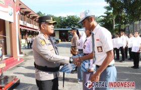 Apresiasi Prestasi, Kapolresta Barelang Anugerahkan Penghargaan pada Personel dan Paskibraka BERITA WUKONG778 MUSIC