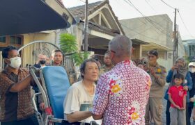 Terungkap Ada Kekerasan, Pemkot Surabaya Evakuasi 2 Anak yang Rawat Ayah di Kutisari BERITA WUKONG778 MUSIC